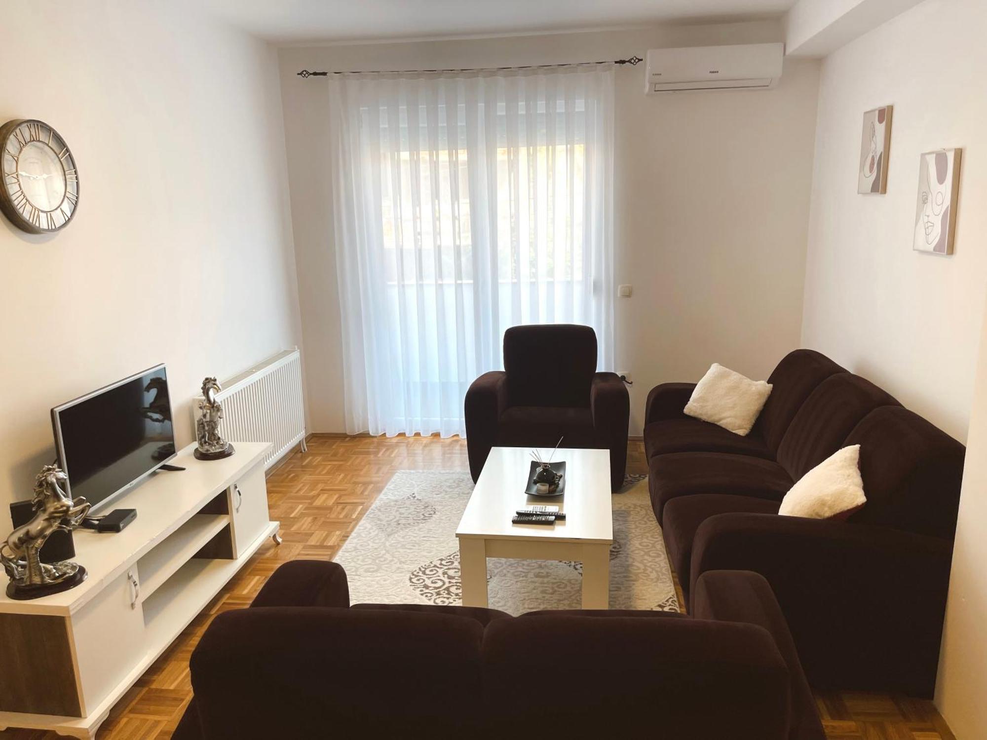 Apartment Troi Pristina Exterior foto